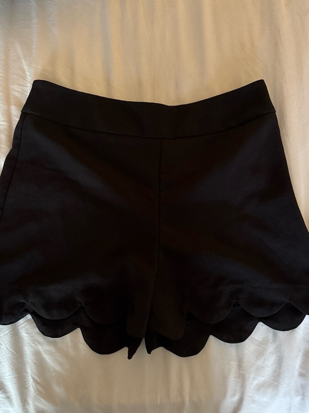Monteau Black Scallop Hem High Waist Shorts